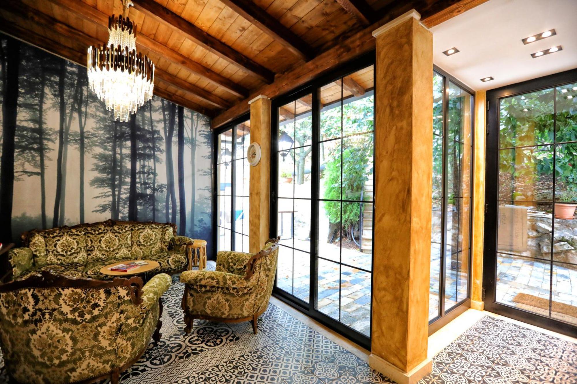 Hotel Labiatan Zogaji Extérieur photo