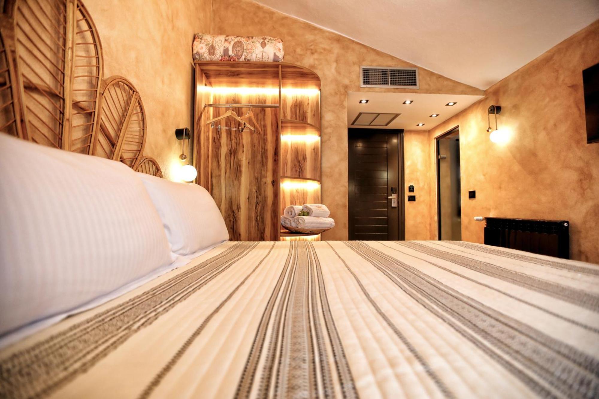 Hotel Labiatan Zogaji Extérieur photo