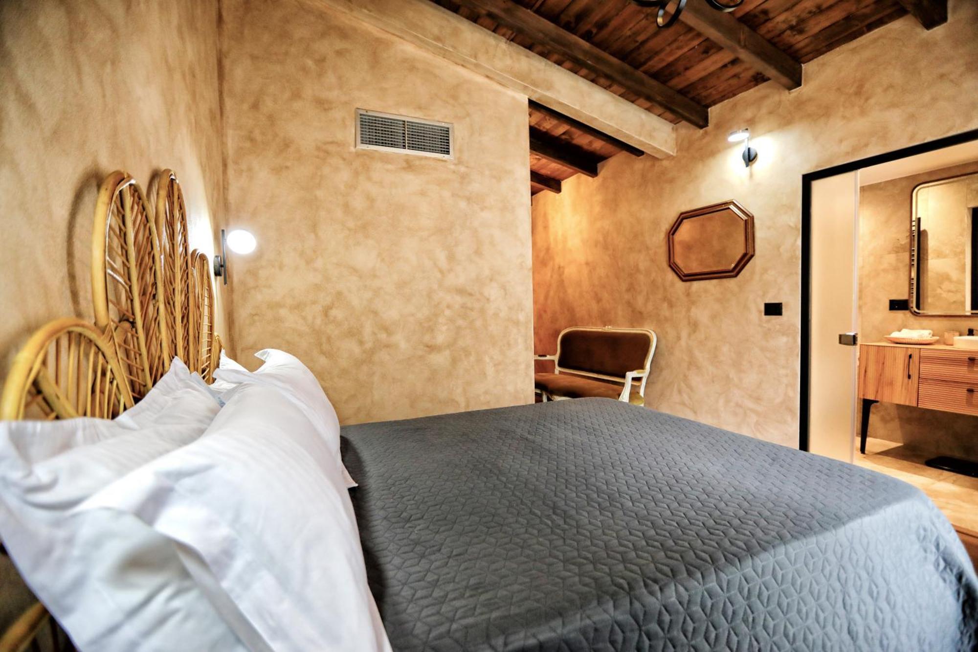 Hotel Labiatan Zogaji Extérieur photo