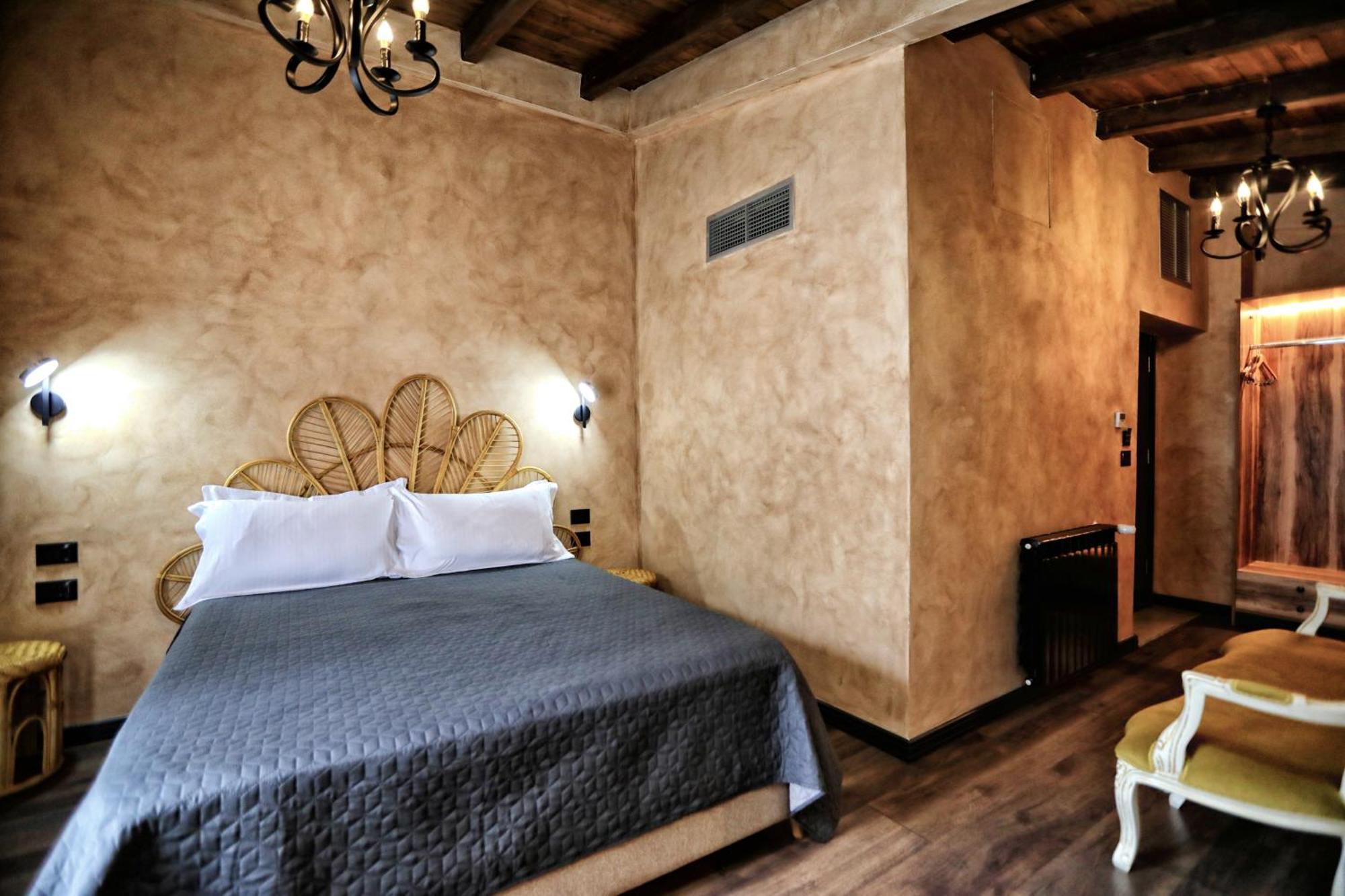 Hotel Labiatan Zogaji Extérieur photo