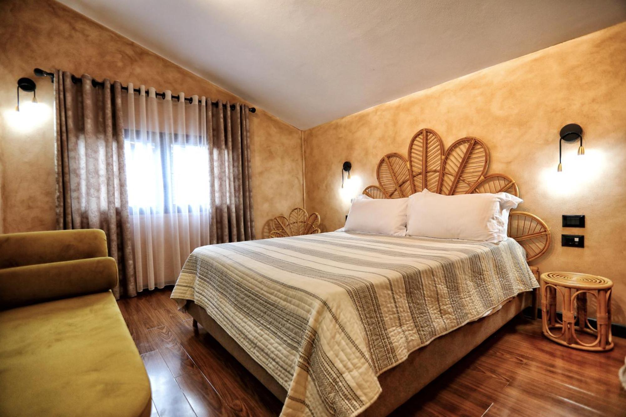 Hotel Labiatan Zogaji Extérieur photo