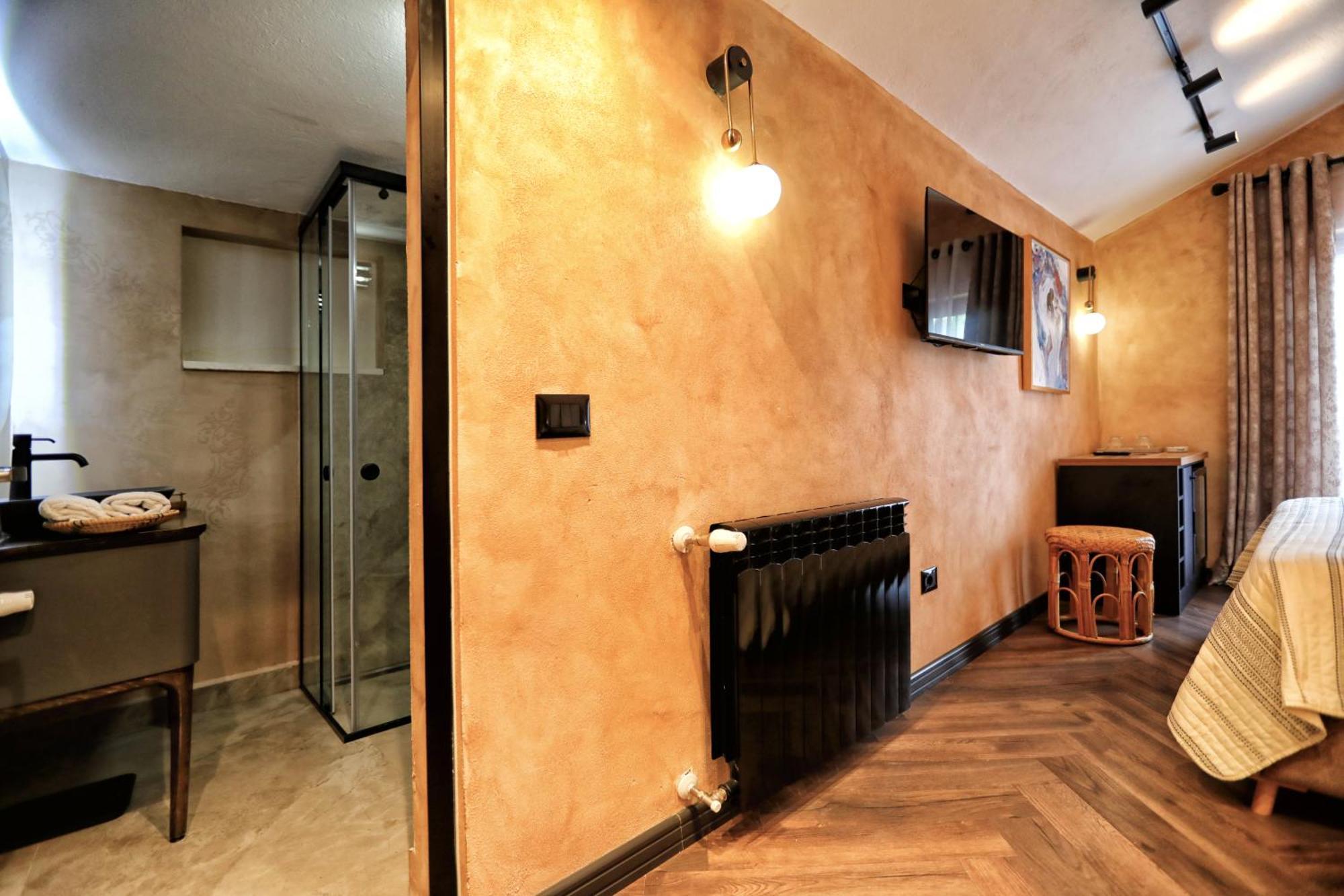 Hotel Labiatan Zogaji Extérieur photo