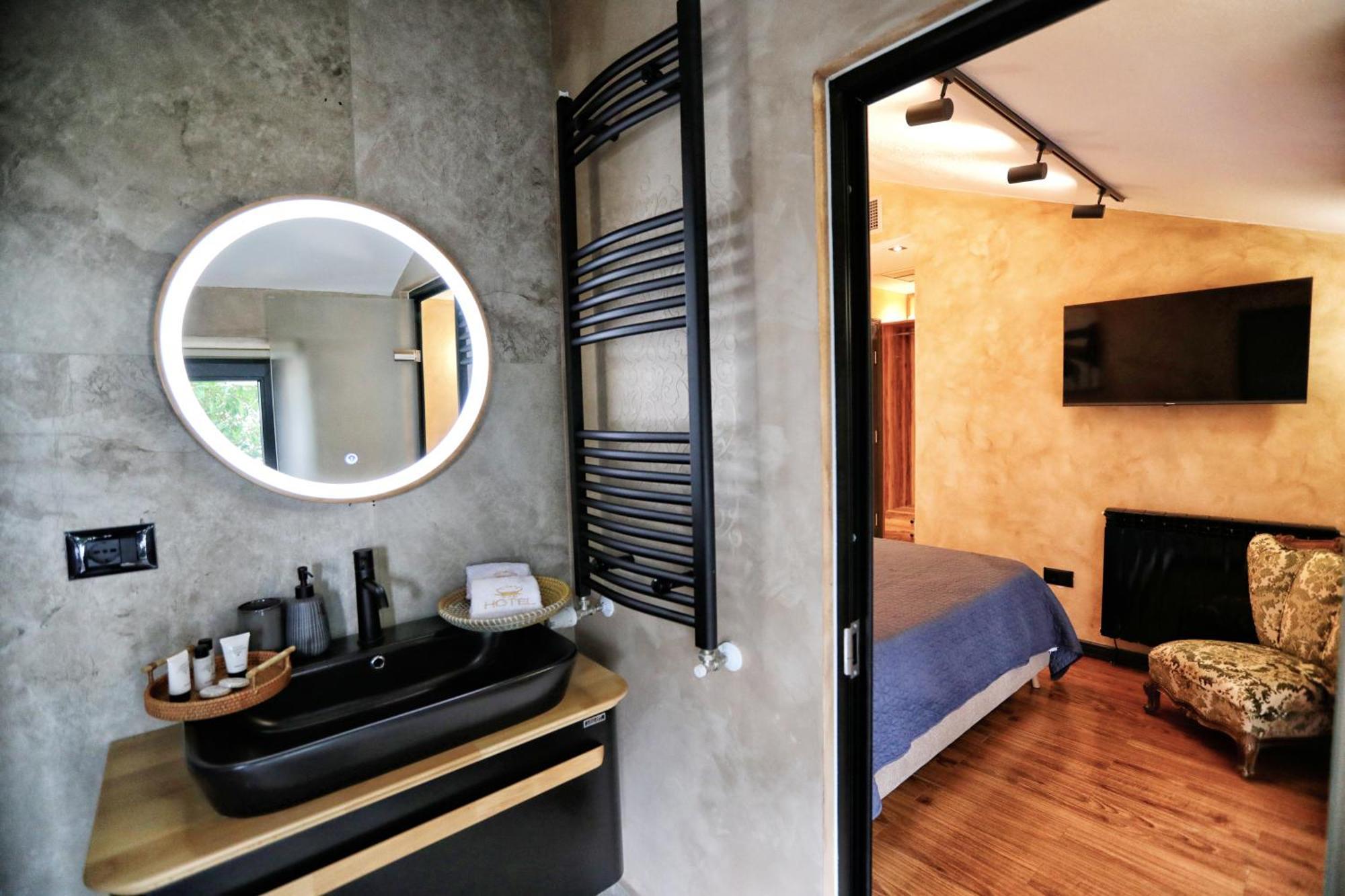 Hotel Labiatan Zogaji Extérieur photo