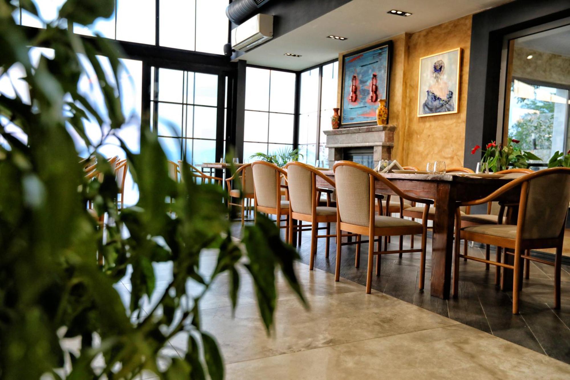 Hotel Labiatan Zogaji Extérieur photo