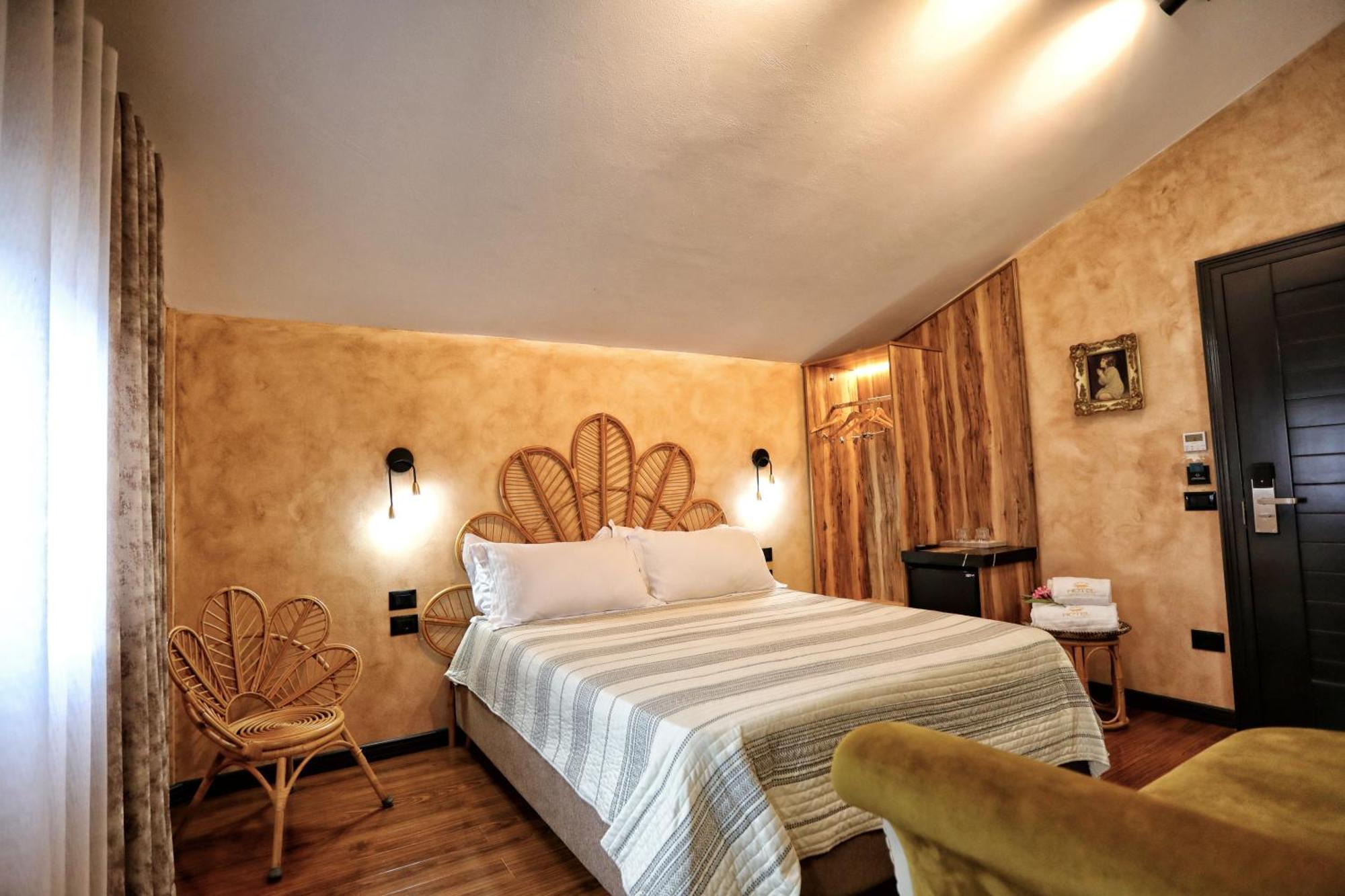 Hotel Labiatan Zogaji Extérieur photo