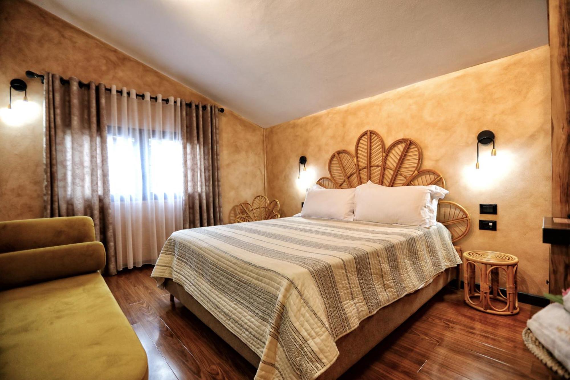 Hotel Labiatan Zogaji Extérieur photo