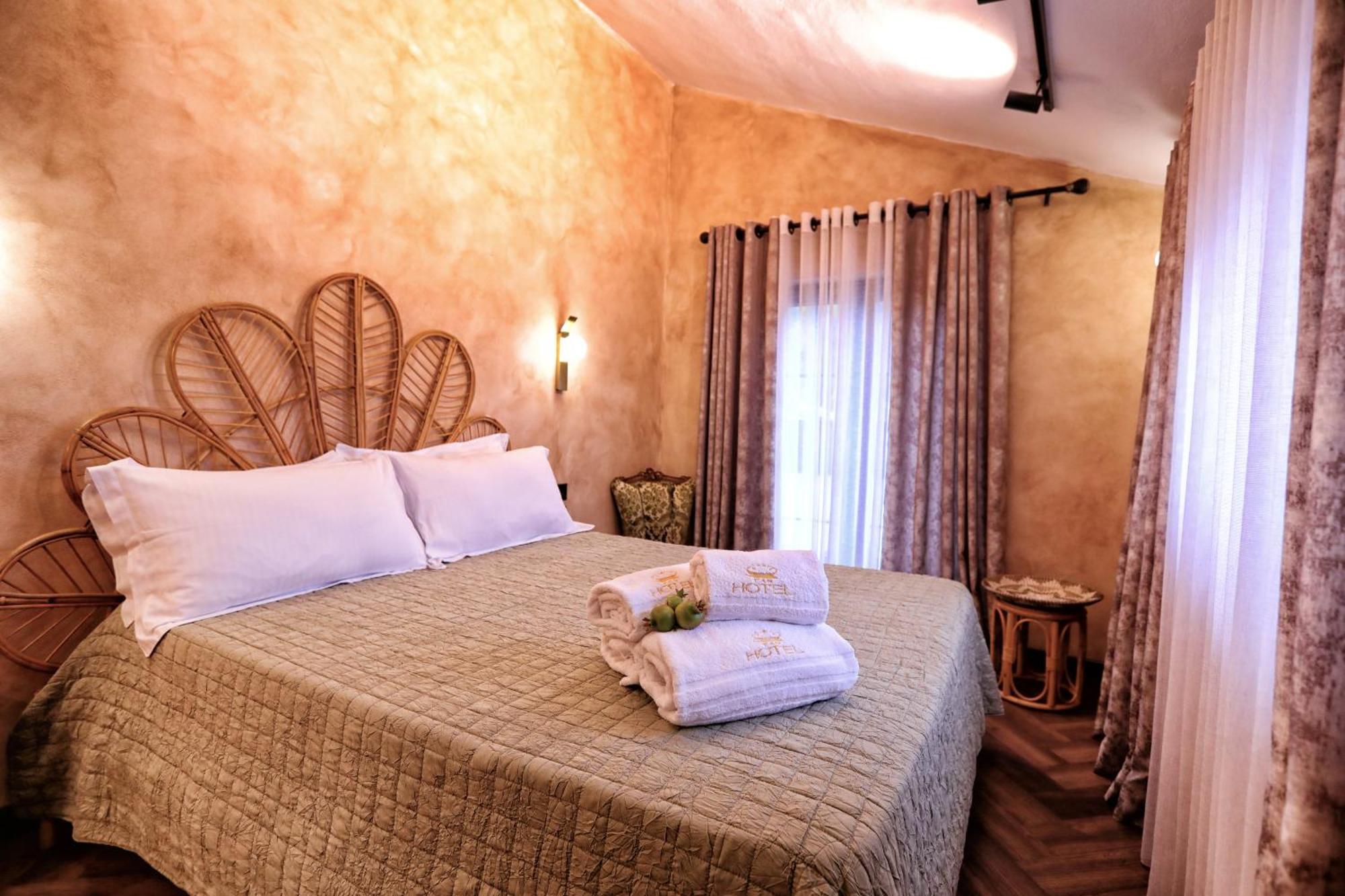 Hotel Labiatan Zogaji Extérieur photo